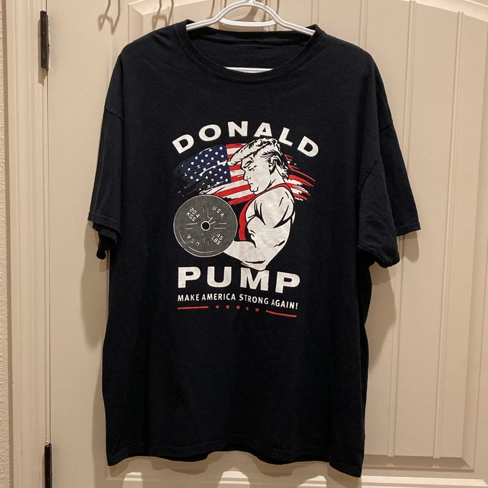 Donald Pump Make America Strong Again Pumping Iron Colored Graphics Tshirt Black